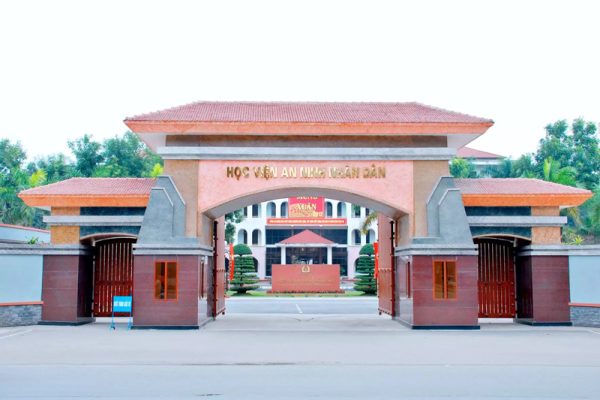 Đậu 2 trường an ninh nhân dân với chứng chỉ IELTS